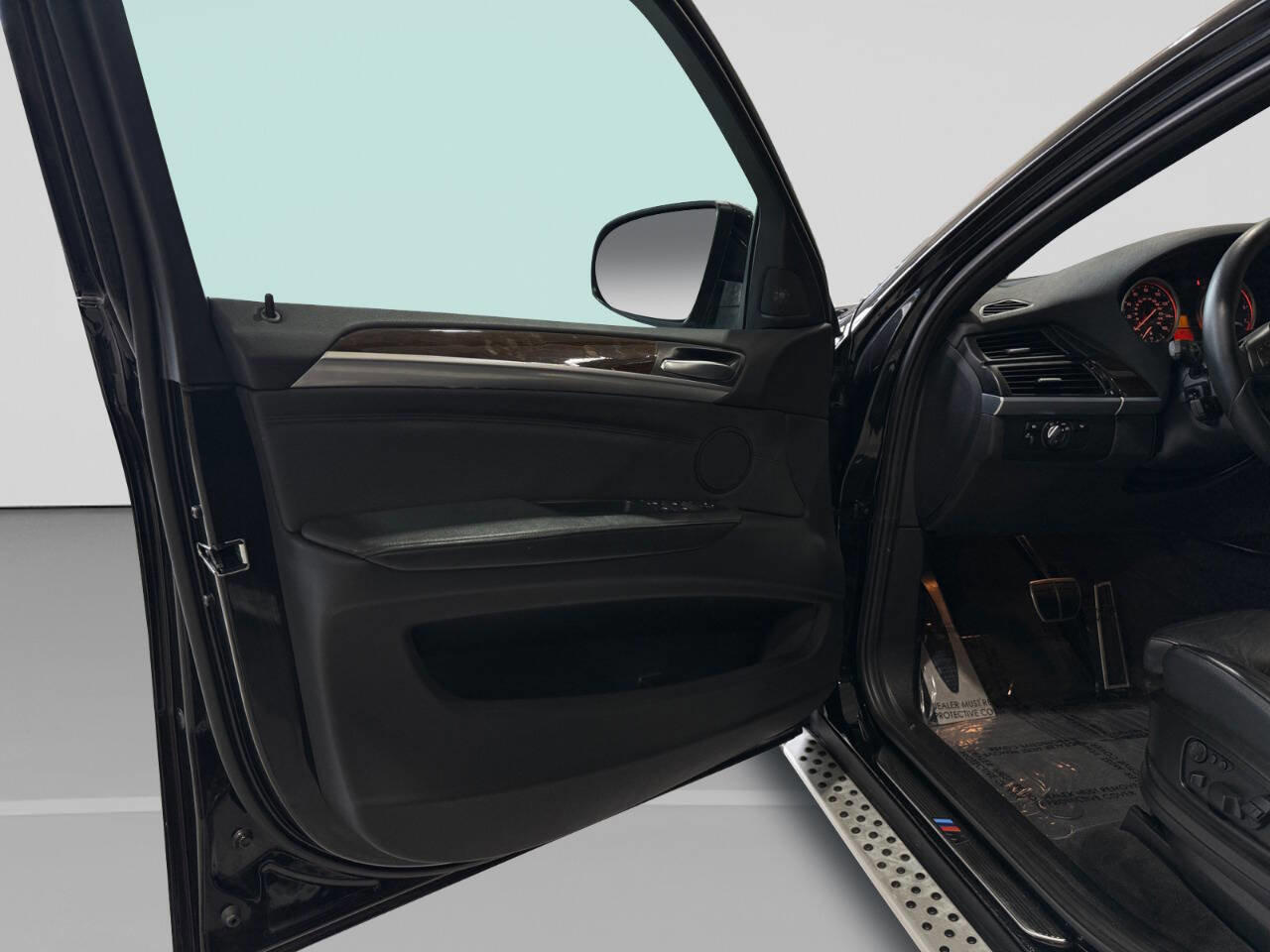 Used 2013 BMW X6 xDrive50i image 9