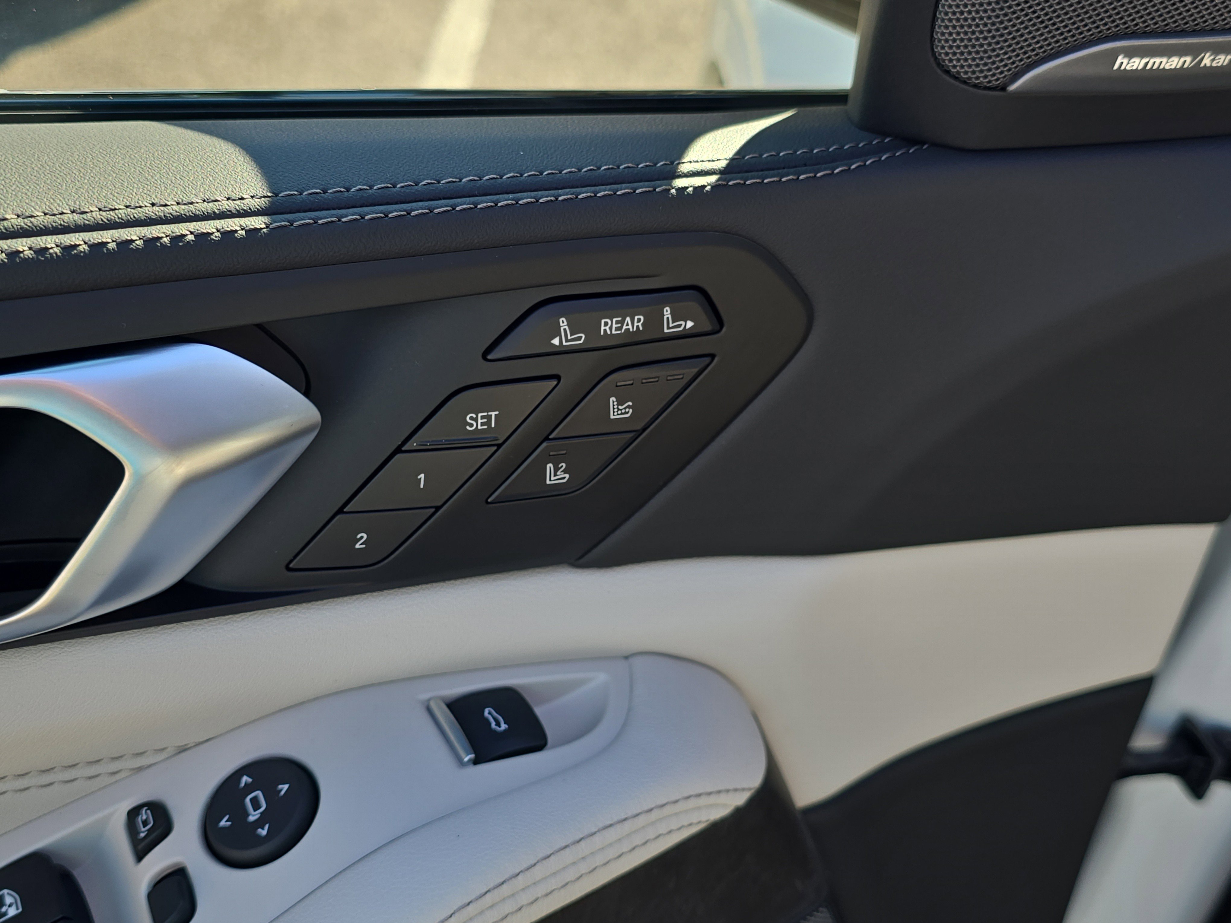 New 2026 BMW X7 M60i image 21