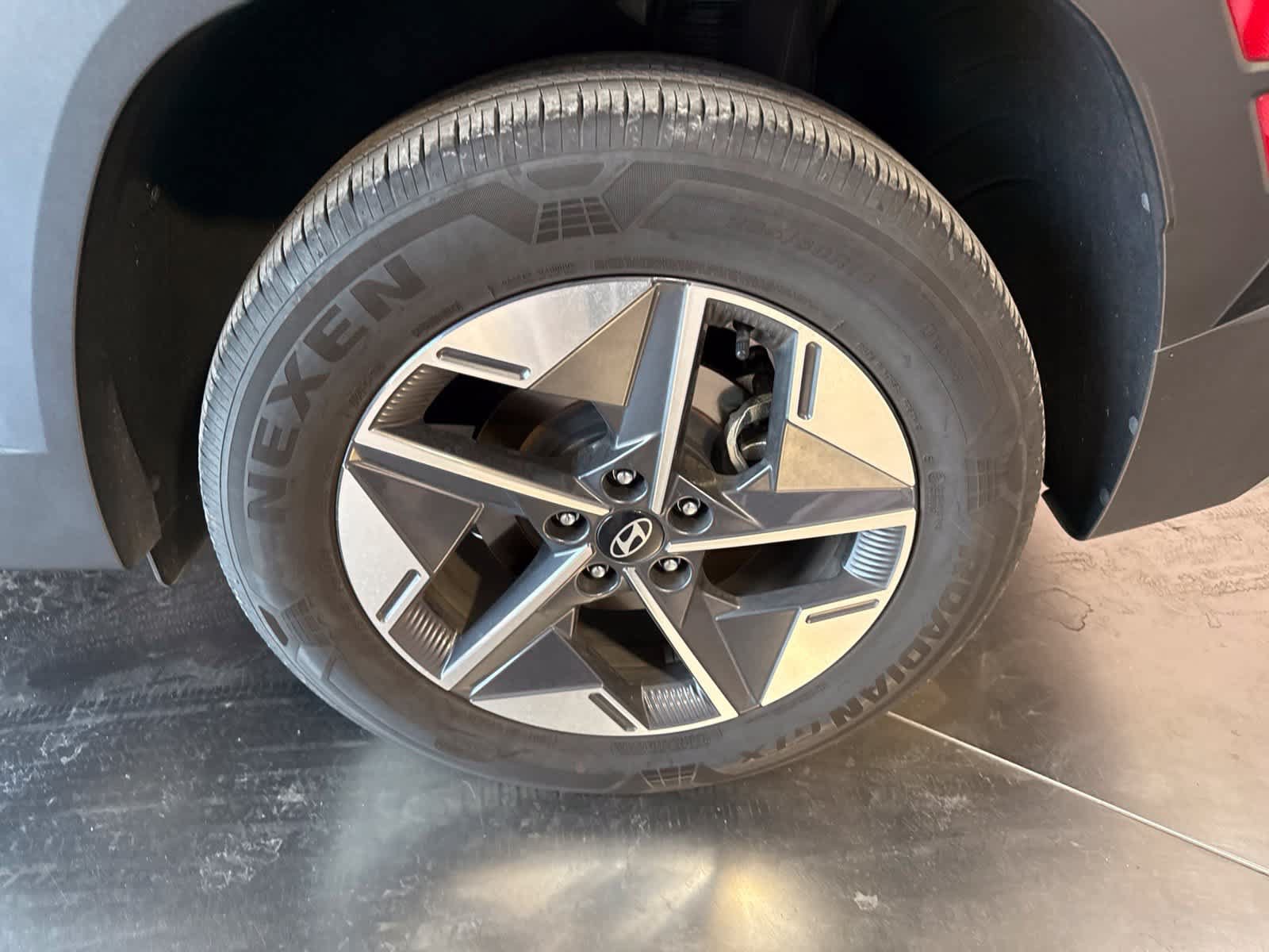 Used 2025 Hyundai Tucson SEL AWD/4WD image 10