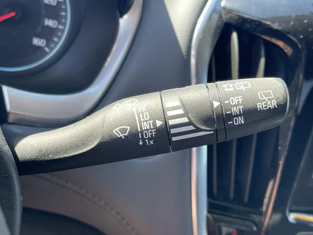 Used 2020 Chevrolet Traverse LT FWD image 39