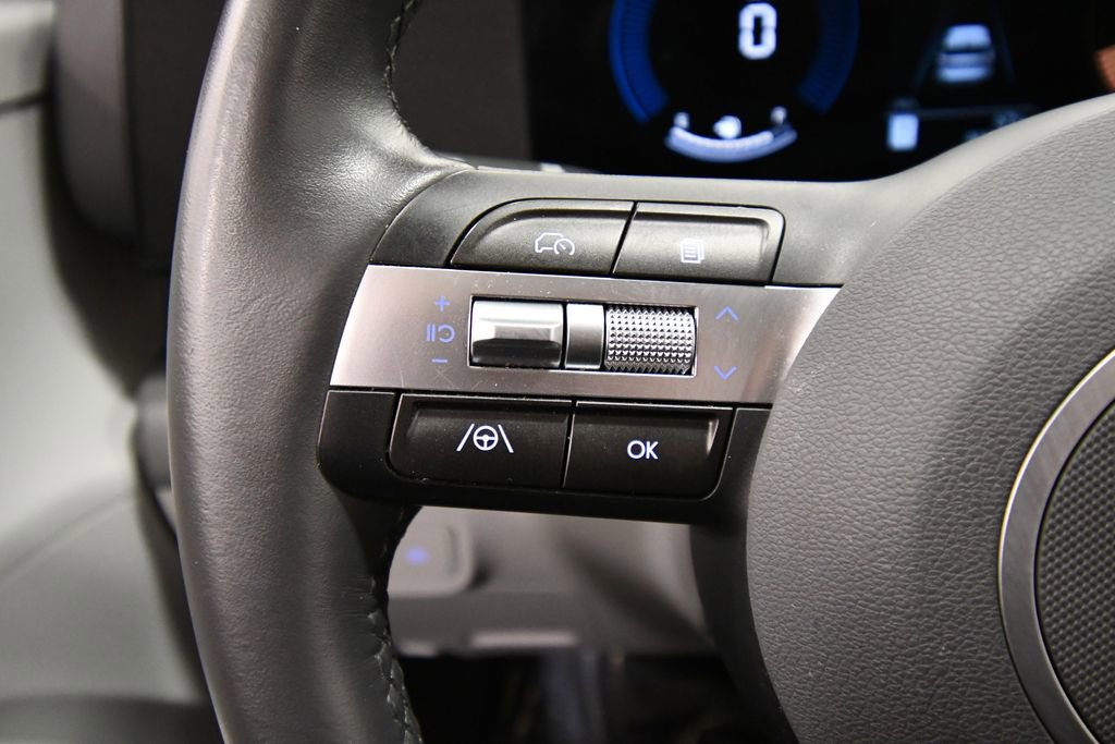 Used 2025 Hyundai Kona SEL image 21