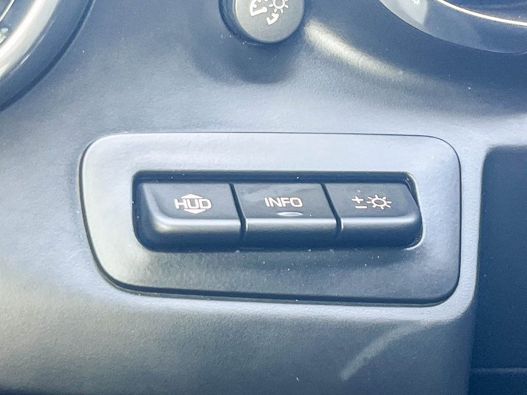 Used 2019 Chevrolet Camaro SS image 46