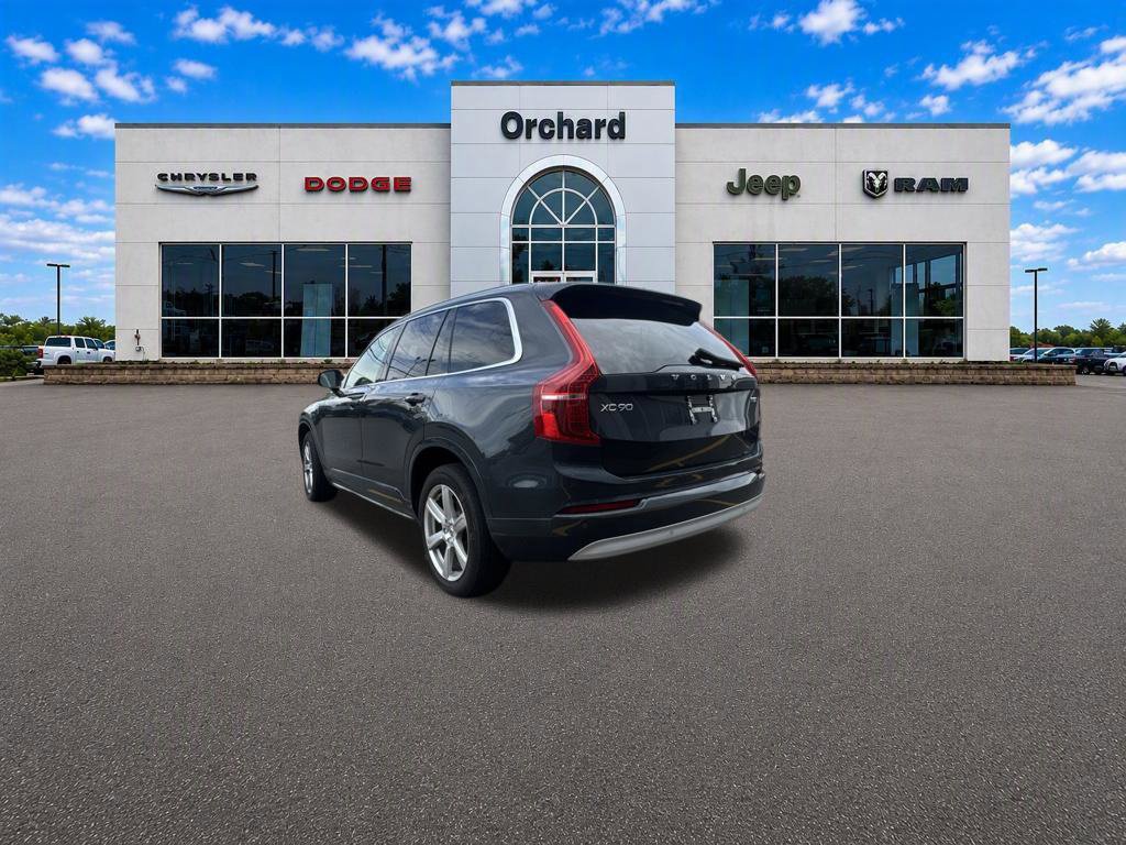 Used 2022 Volvo XC90 T5 Momentum AWD/4WD image 6