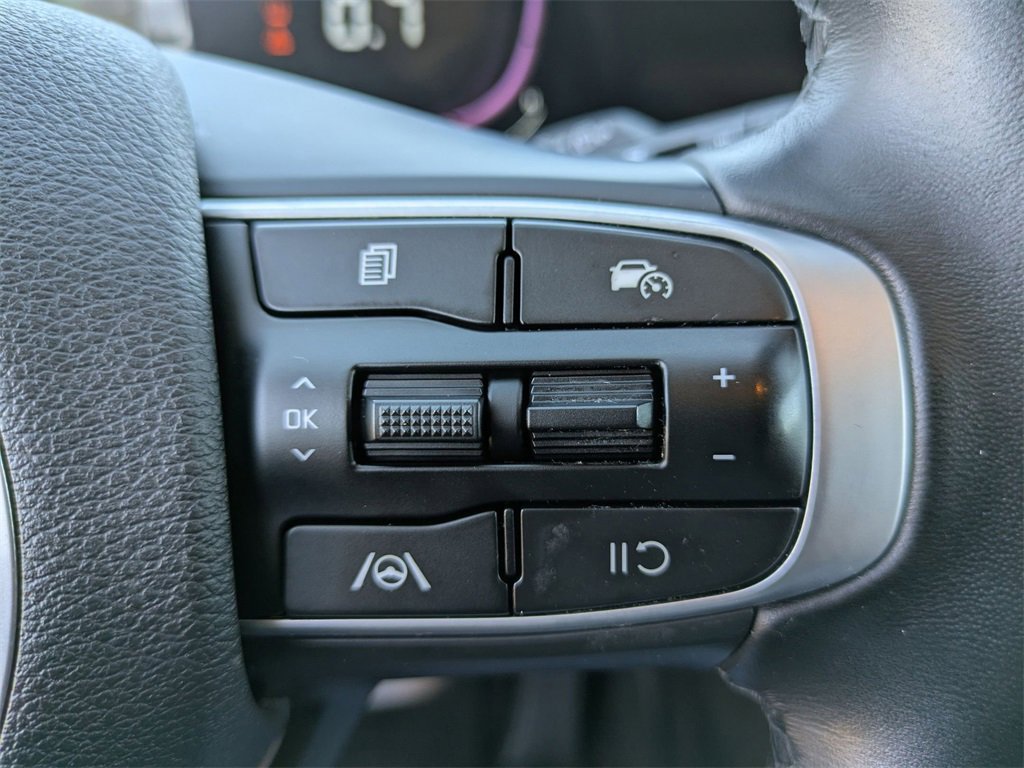 Used 2024 Kia Sportage EX image 19