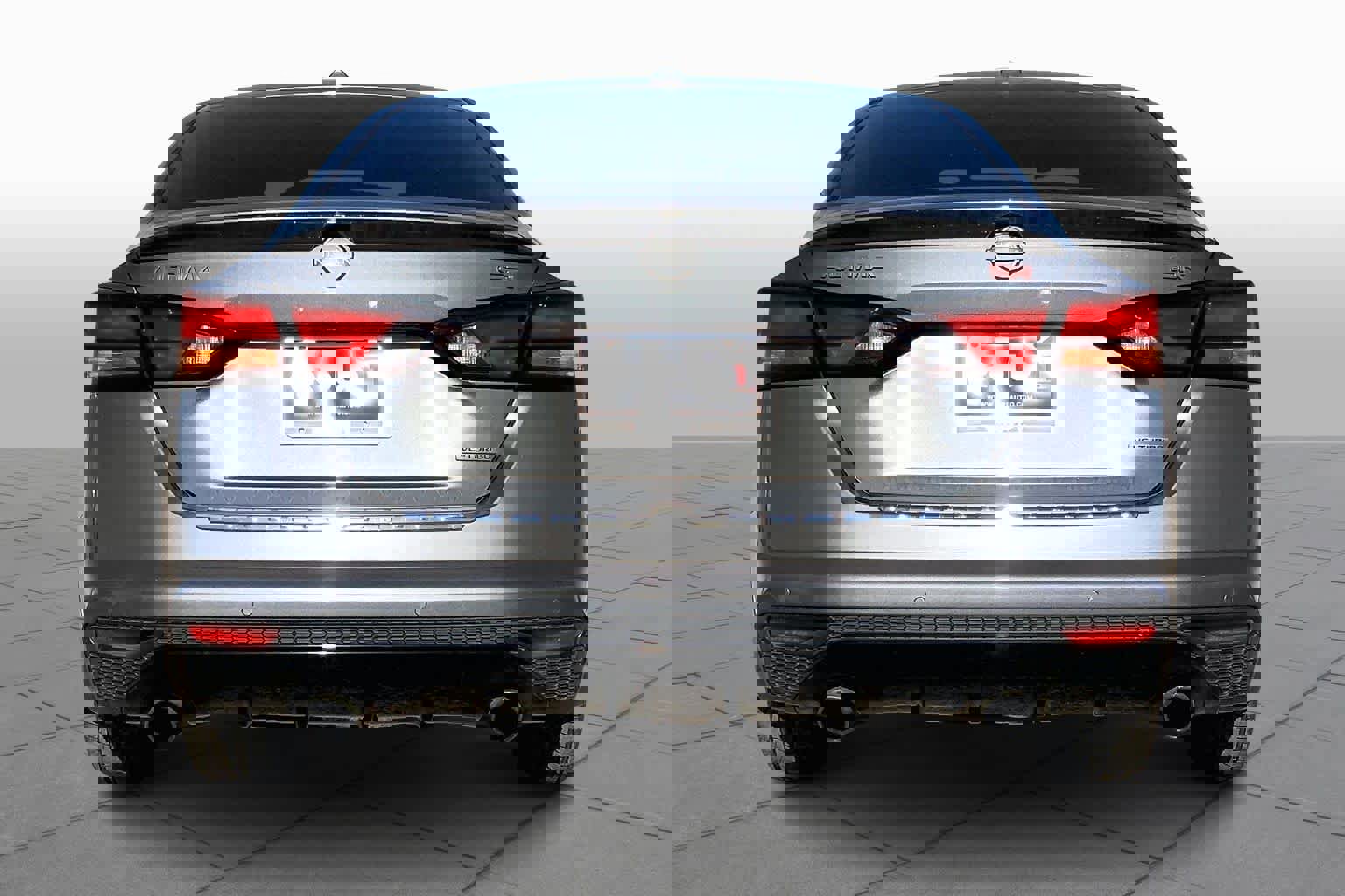 Used 2023 Nissan Altima 2.0 SR image 10