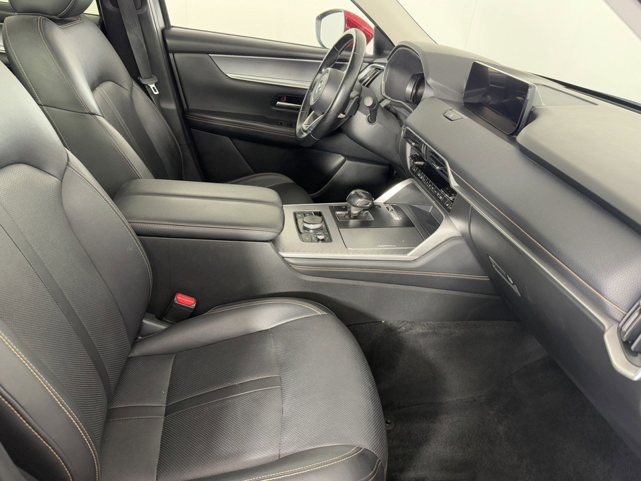 Used 2024 MAZDA CX-90 Plug-In Hybrid w/ Premium Pkg image 10
