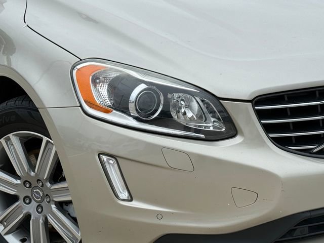 Used 2017 Volvo XC60 T5 Inscription w/ Preferred Option Package AWD/4WD image 3