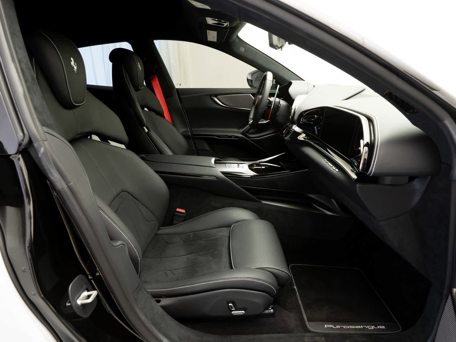 Certified 2025 Ferrari Purosangue image 10