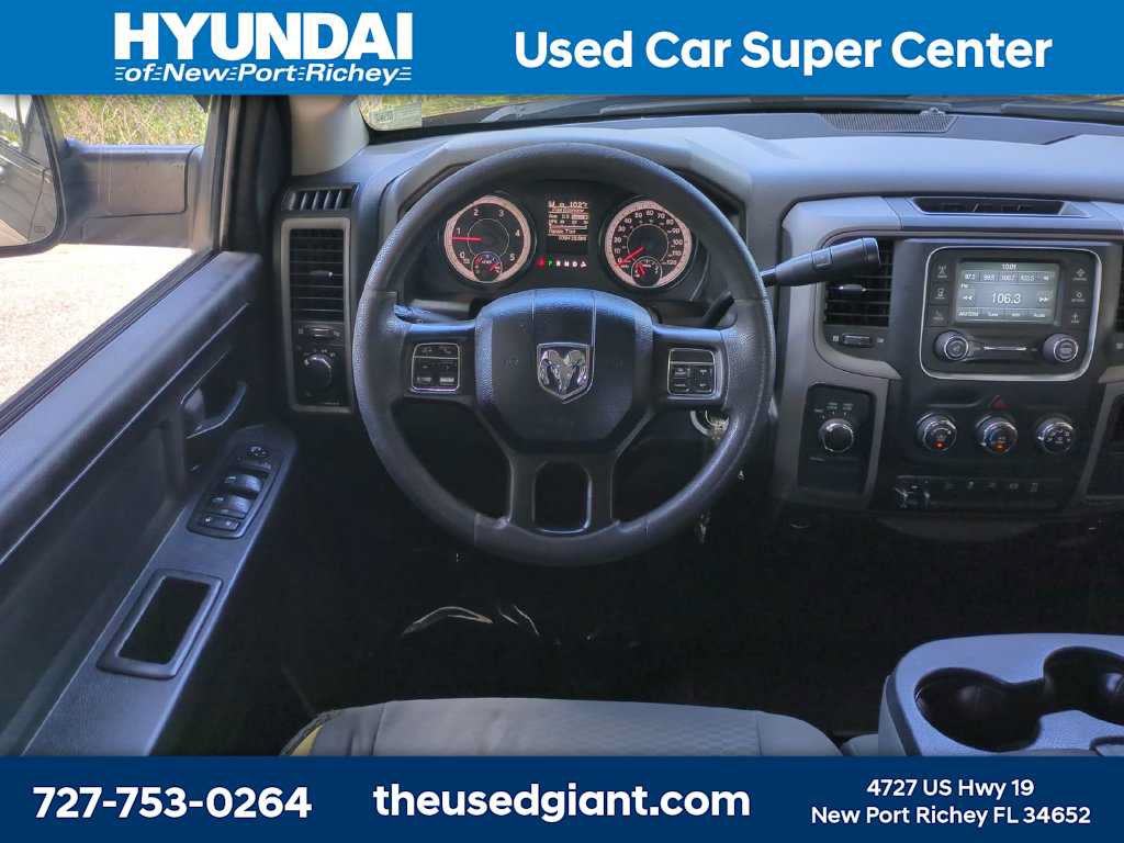 Used 2018 RAM 3500 Tradesman w/ Chrome Appearance Group AWD/4WD image 17