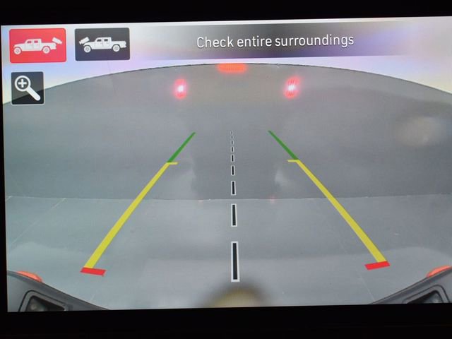 Used 2024 Jeep Gladiator Mojave w/ Technology Group image 23