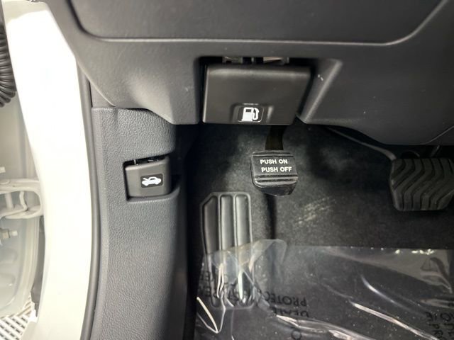 New 2025 Nissan Altima 2.5 SR image 30