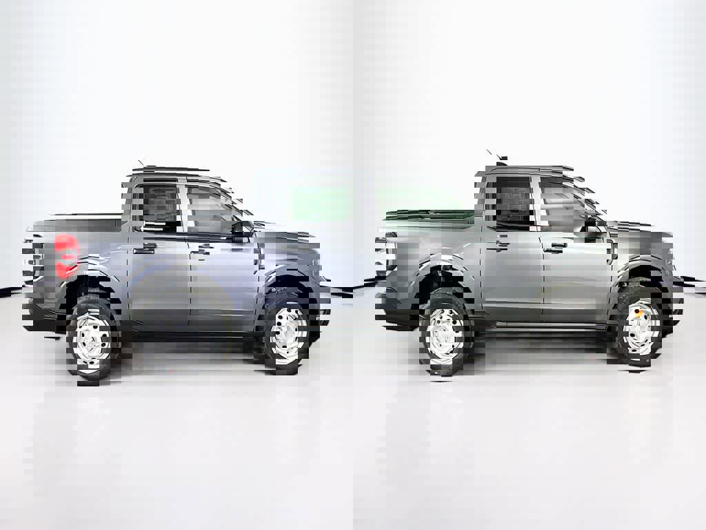 New 2026 Ford Maverick XL image 24