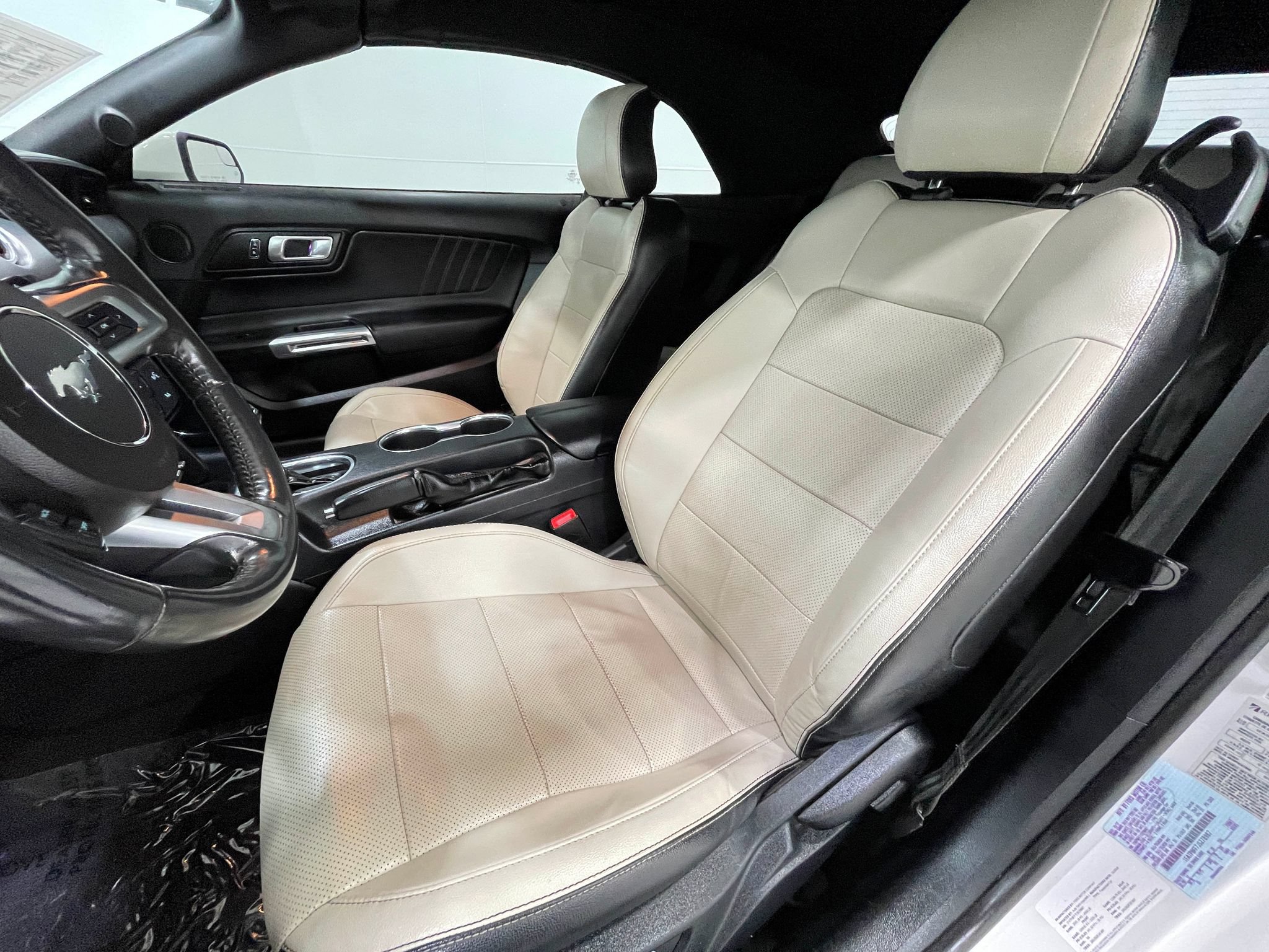 Used 2018 Ford Mustang GT Premium RWD image 13