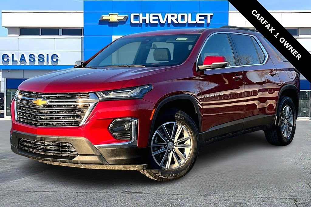 Used 2023 Chevrolet Traverse LT w/ LPO, Floor Liner Package image 3