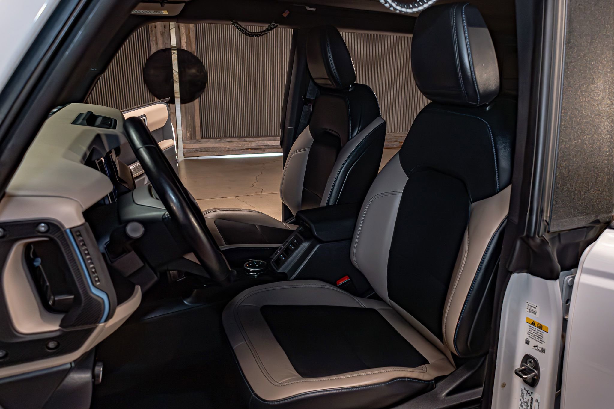 Used 2023 Ford Bronco Wildtrak image 24