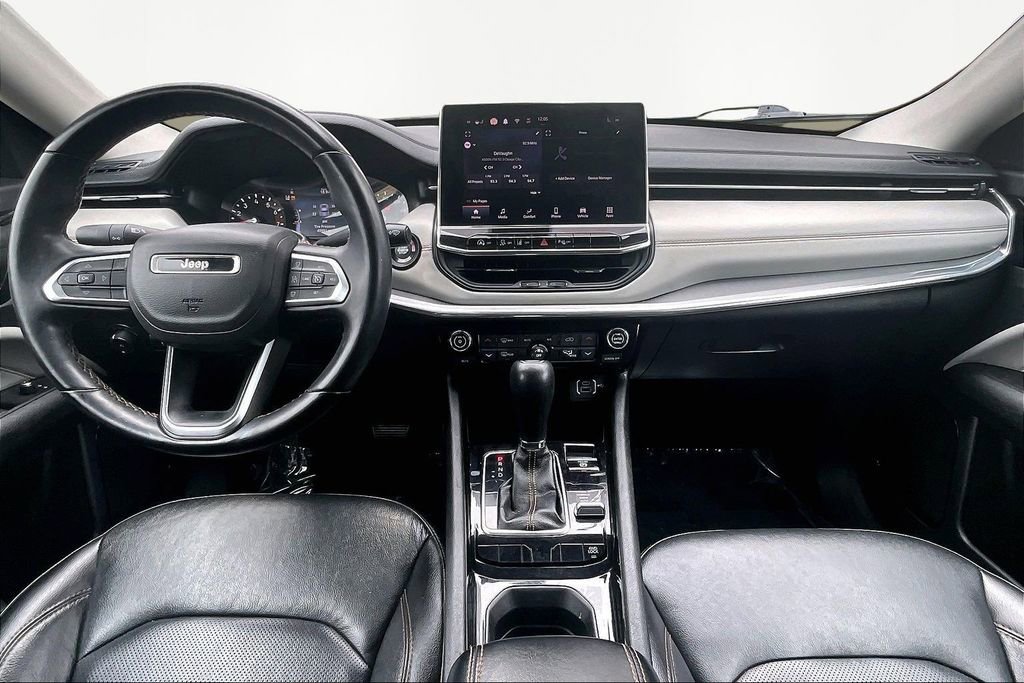 Used 2022 Jeep Compass Limited image 16