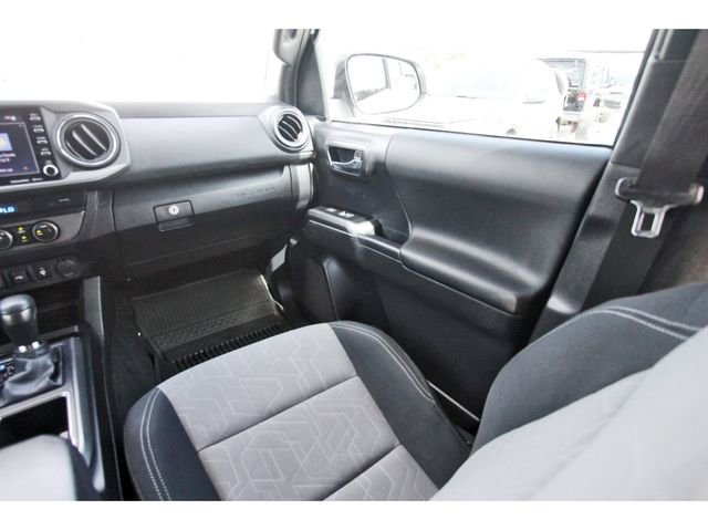 Used 2023 Toyota Tacoma TRD Off-Road w/ Advanced Technology Package image 9