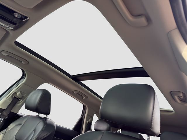 Used 2021 Kia Sorento S w/ Panoramic Sunroof Package AWD/4WD image 30