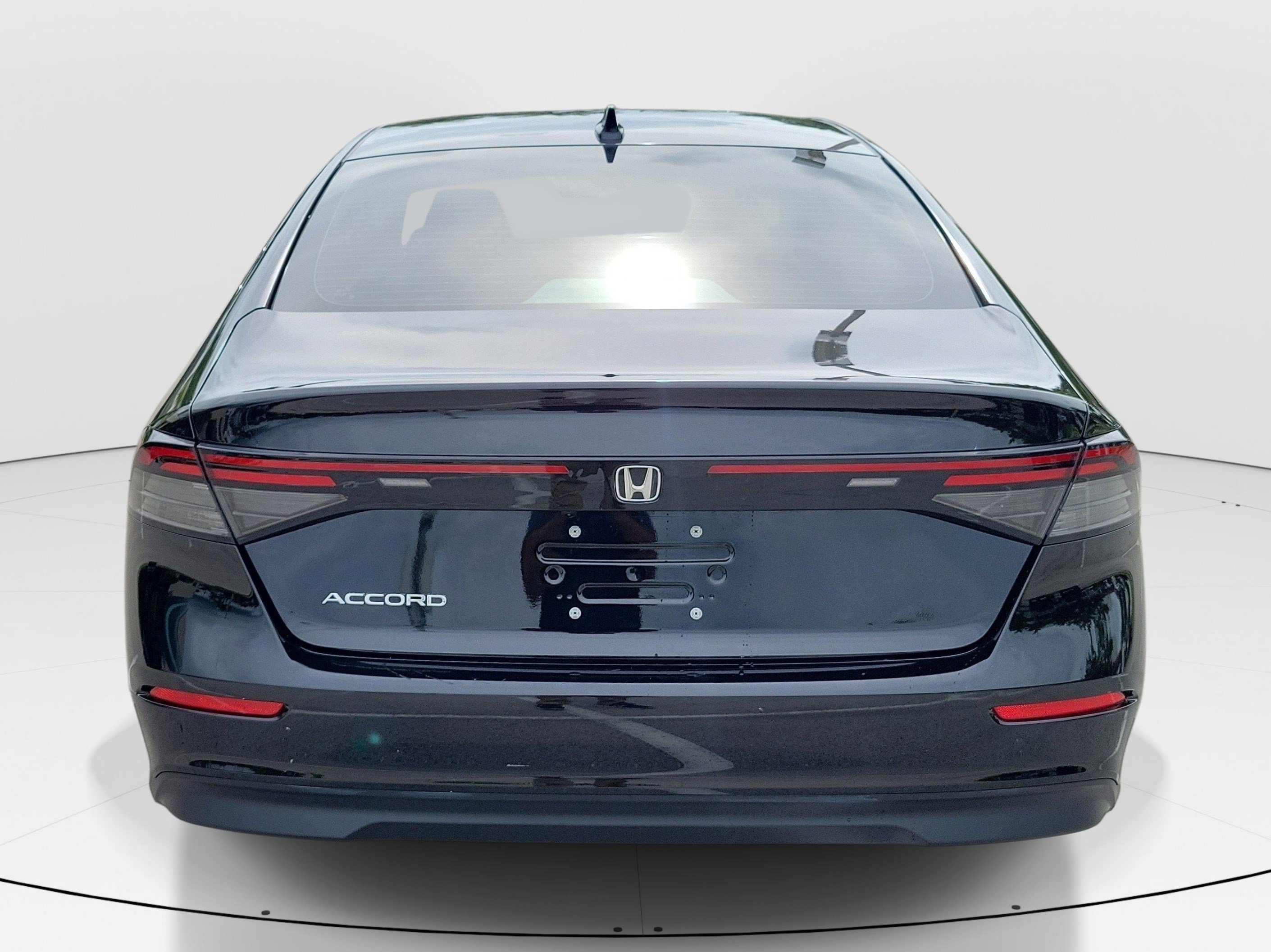 Used 2025 Honda Accord SE image 5