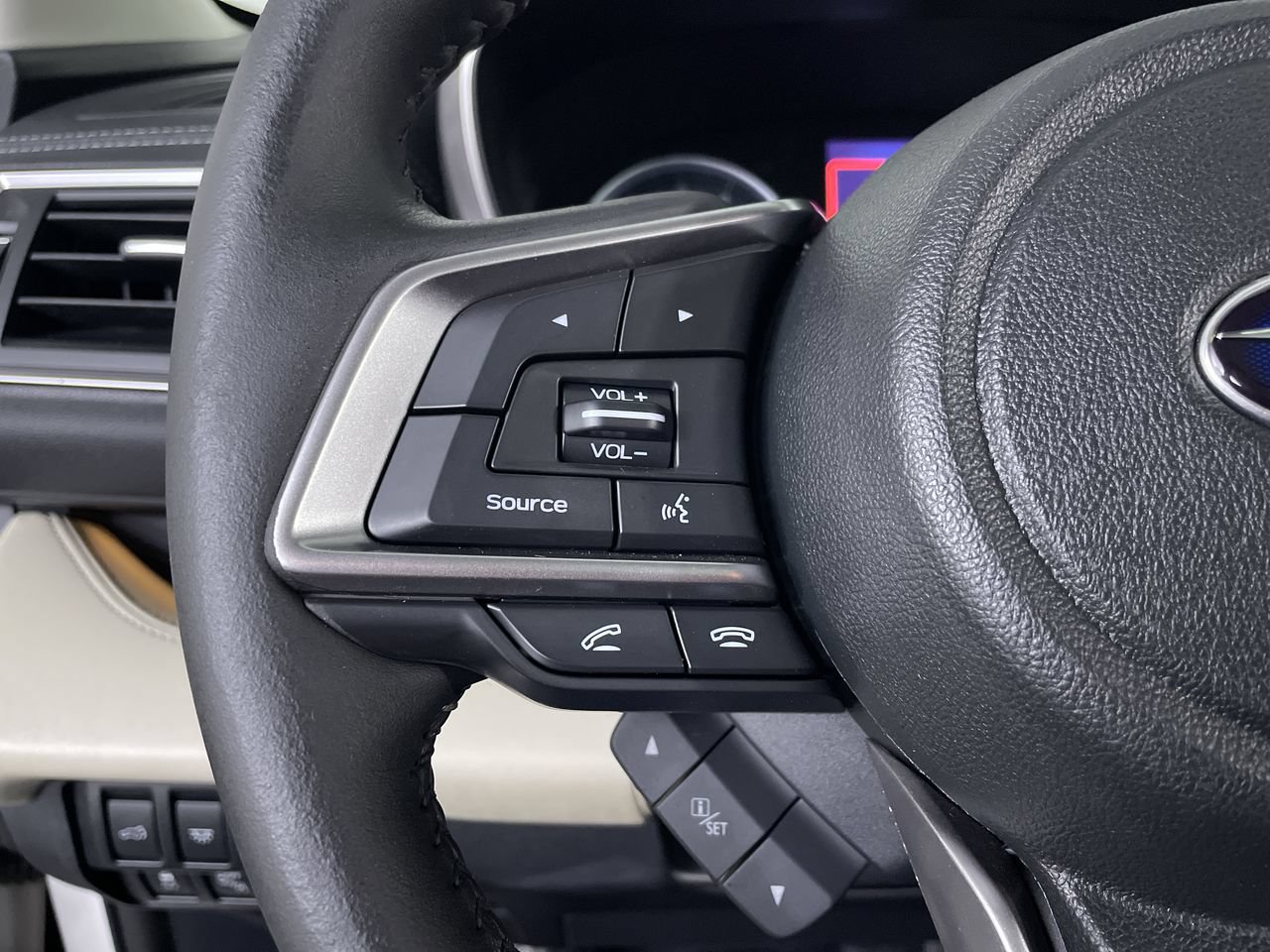 Used 2021 Subaru Ascent Touring AWD/4WD image 28