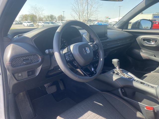 Used 2024 Honda HR-V Sport image 11