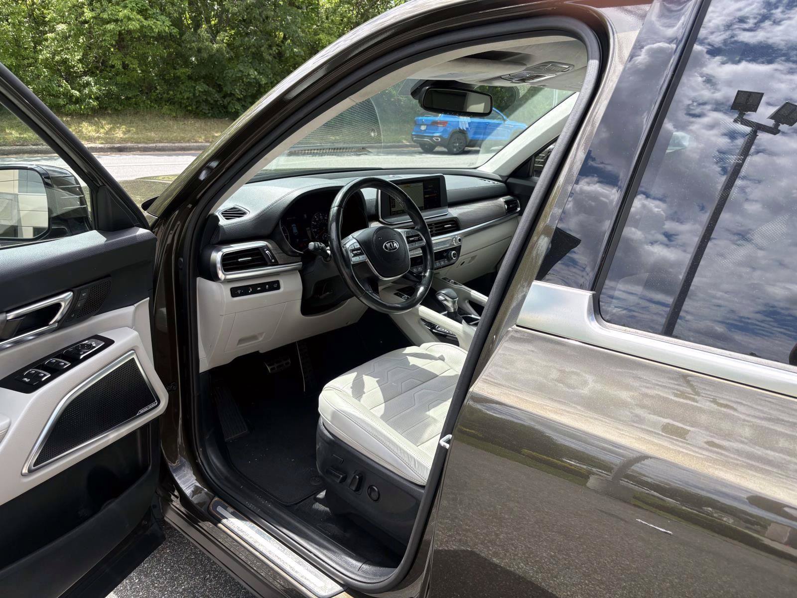 Used 2021 Kia Telluride SX w/ SX Prestige Package AWD/4WD image 12