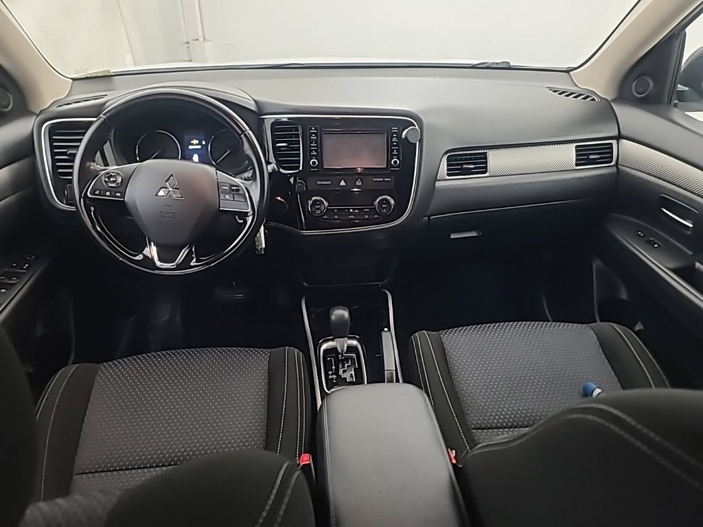 Used 2017 Mitsubishi Outlander ES FWD image 20