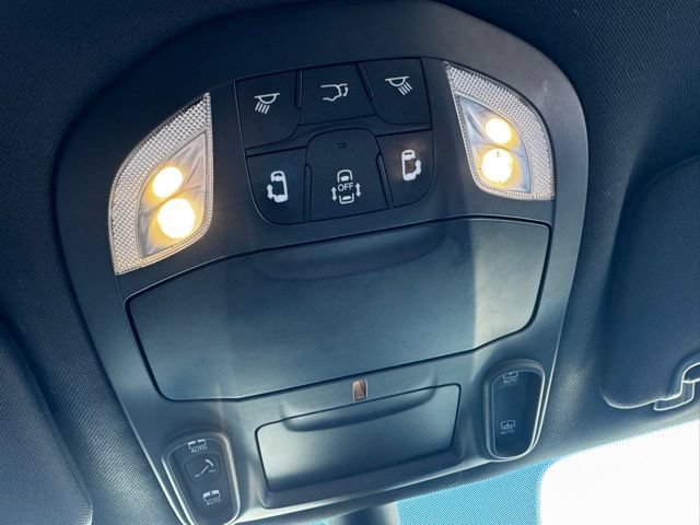 Used 2024 Chrysler Pacifica Limited w/ S Appearance Package AWD/4WD image 24