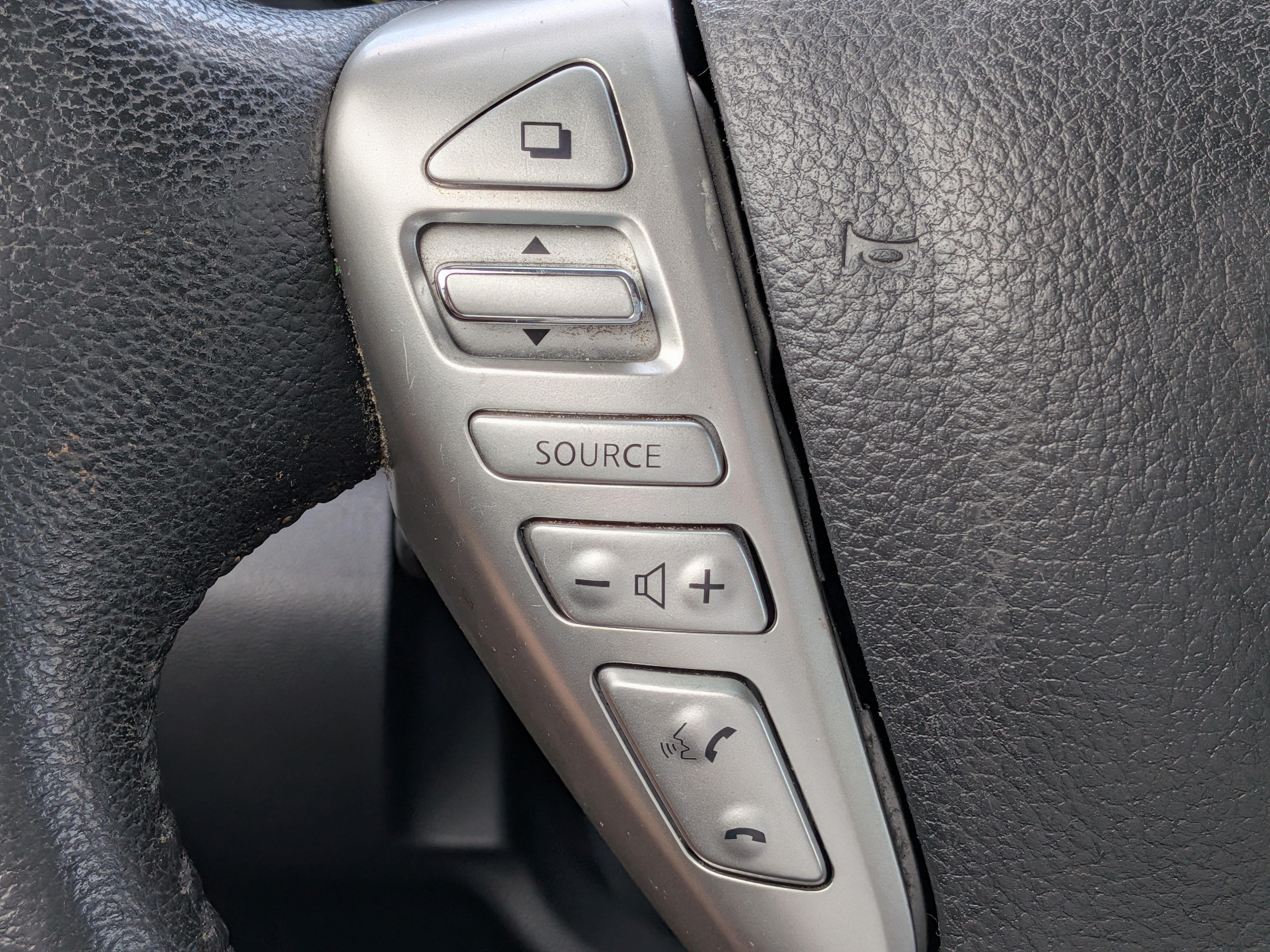 Used 2016 Nissan Versa Note SV w/ Sport Value Package FWD image 22