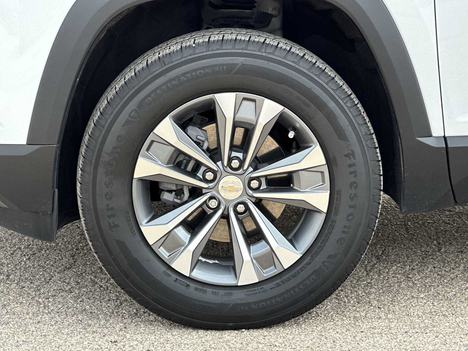 Used 2026 Chevrolet Equinox LT FWD image 16