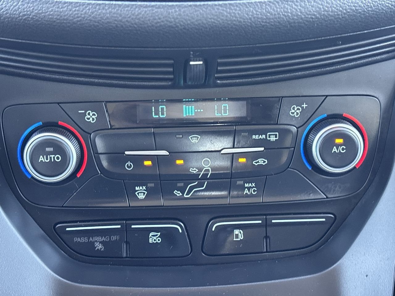 Used 2017 Ford C-MAX SE image 22