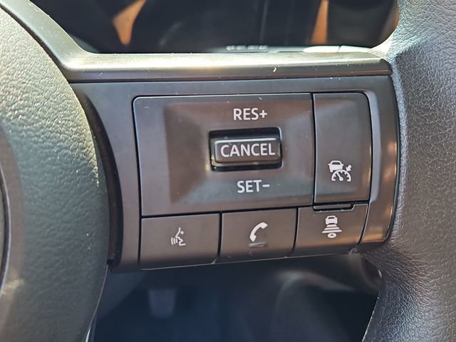 Used 2025 Nissan Kicks S image 21