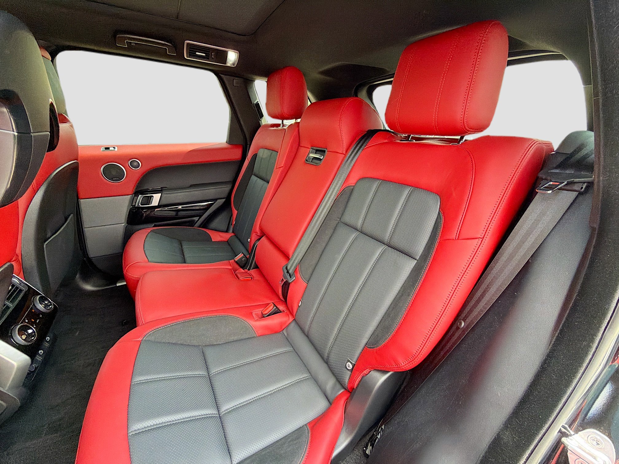 Used 2022 Land Rover Range Rover Sport HST image 21