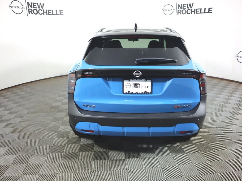 New 2026 Nissan Kicks SR w/ SR Premium Package image 5