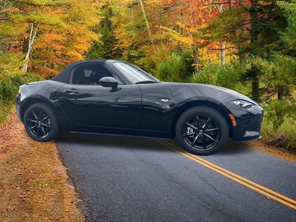 Used 2024 MAZDA MX-5 Miata Sport RWD image 18