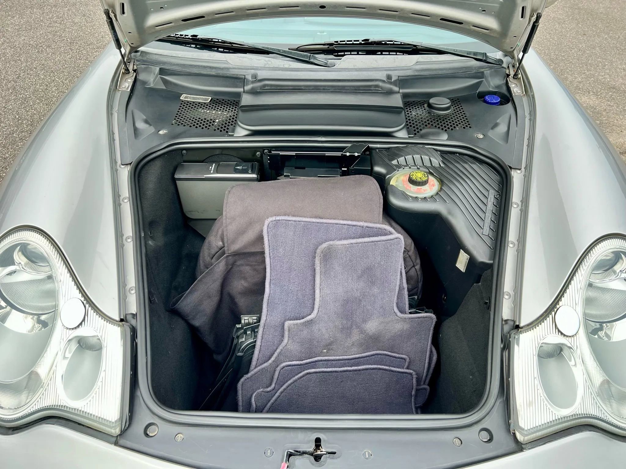 Used 2002 Porsche 911 Carrera image 10