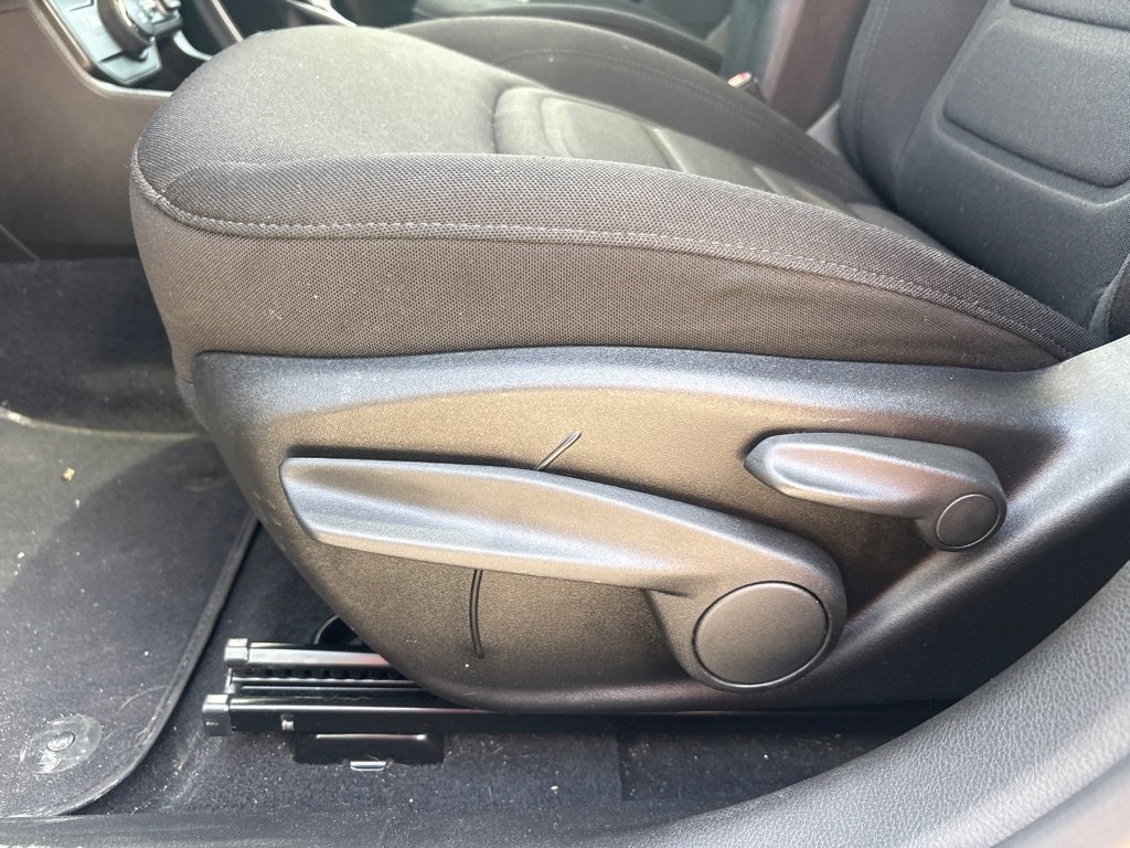 Used 2021 Jeep Renegade Latitude w/ Sun & Sound Group image 18