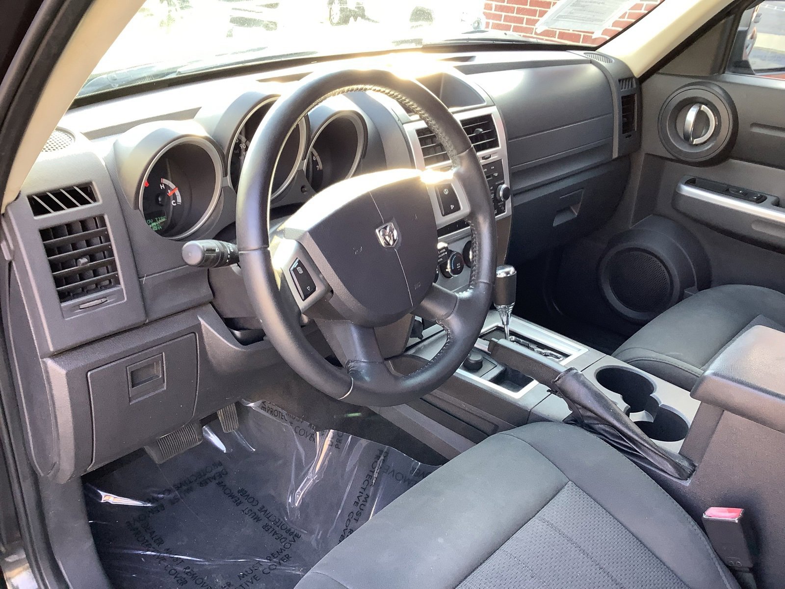 Used 2011 Dodge Nitro SXT image 12
