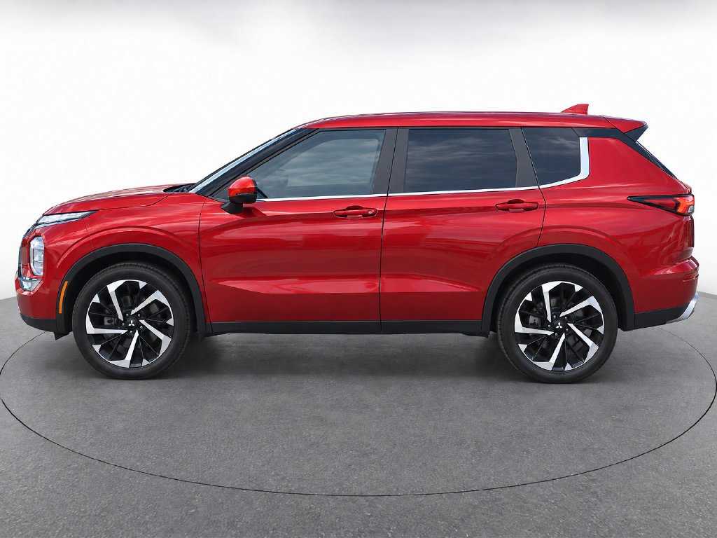 Used 2024 Mitsubishi Outlander FWD image 5