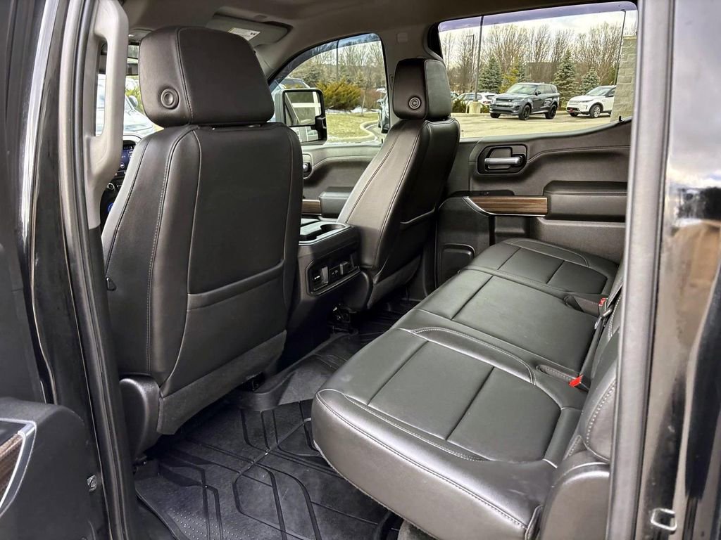 Used 2020 Chevrolet Silverado 1500 LT Trail Boss image 28