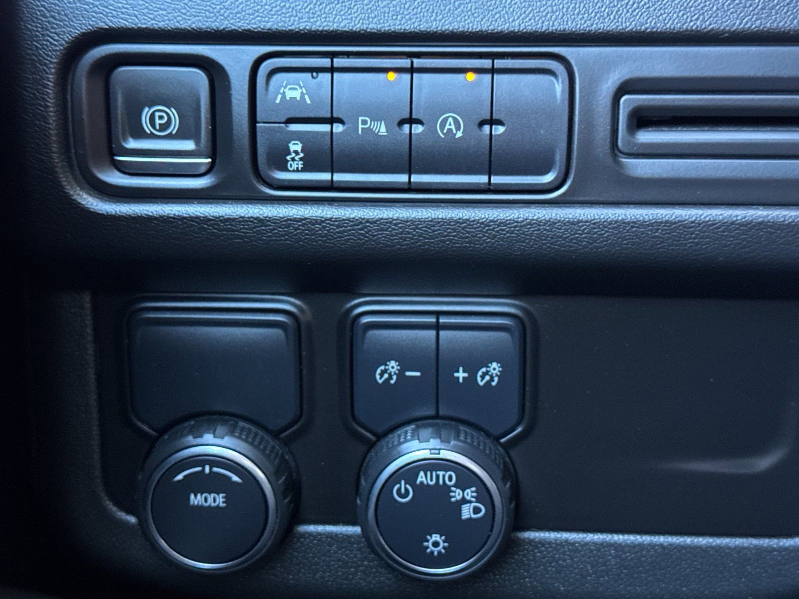 Used 2024 Chevrolet Tahoe LT image 32