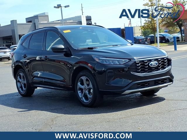 Used 2024 Ford Escape ST-Line w/ Tech Pack #1
