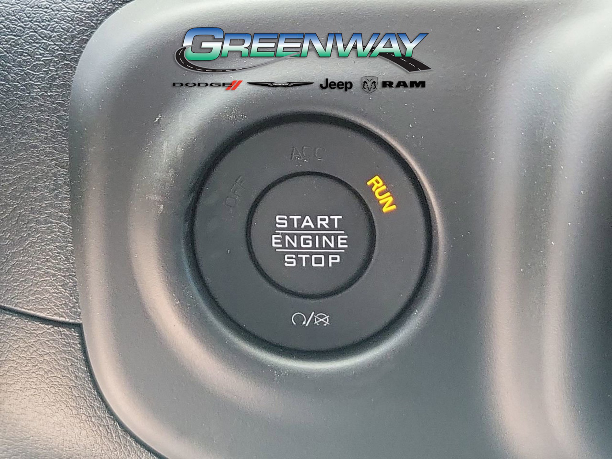 Used 2023 Jeep Gladiator Mojave AWD/4WD image 25
