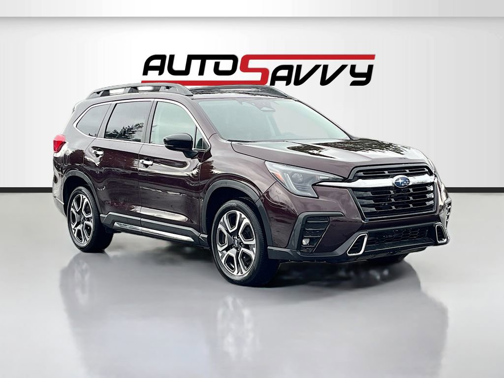 Used 2024 Subaru Ascent Touring image 1