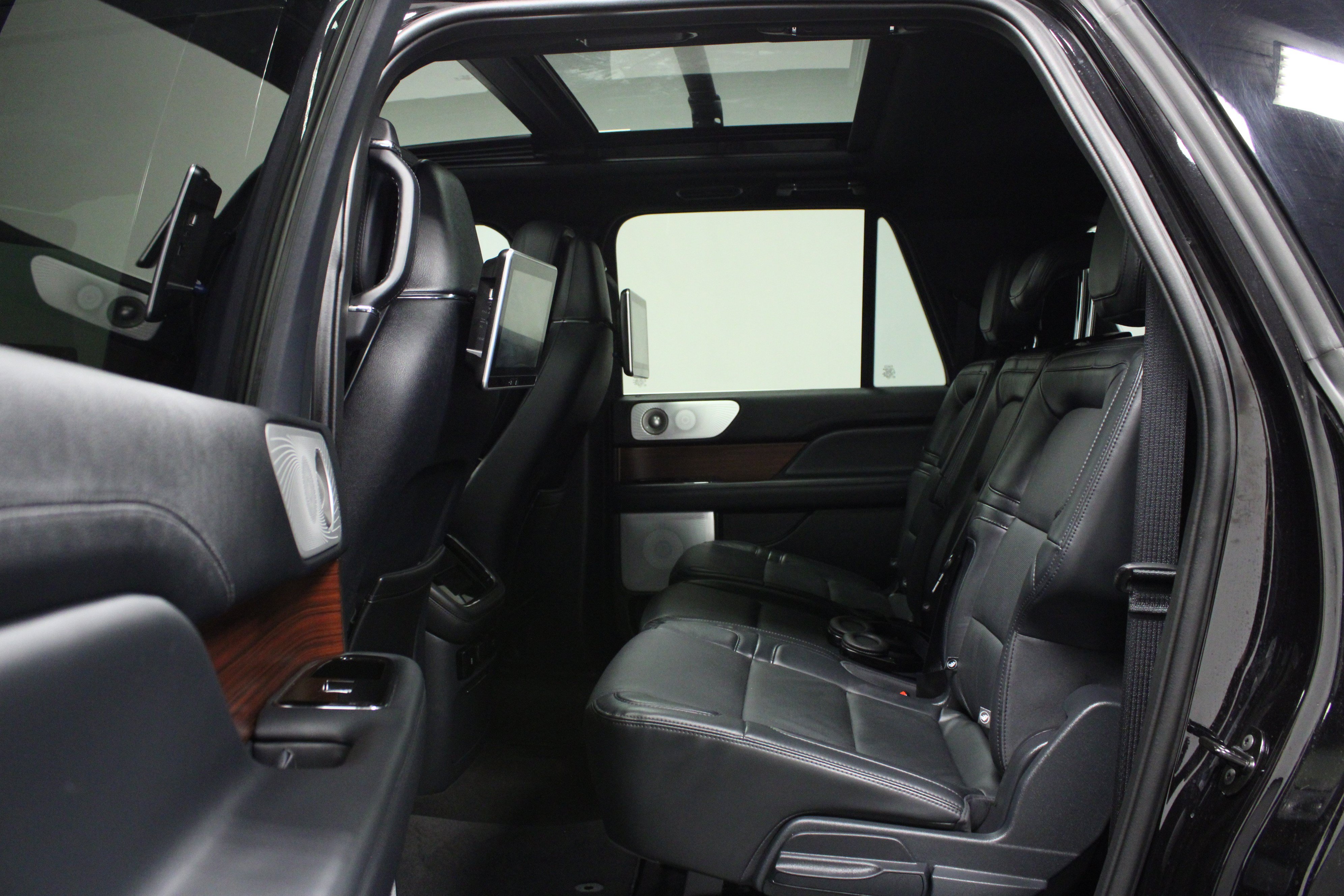 Used 2024 Lincoln Navigator L Reserve AWD/4WD image 14