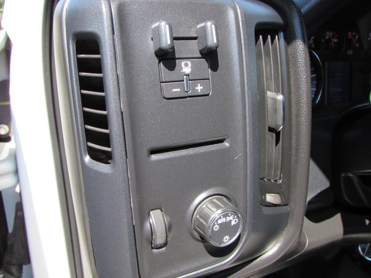 Used 2016 Chevrolet Silverado 2500 W/T w/ WT Convenience Package AWD/4WD image 22