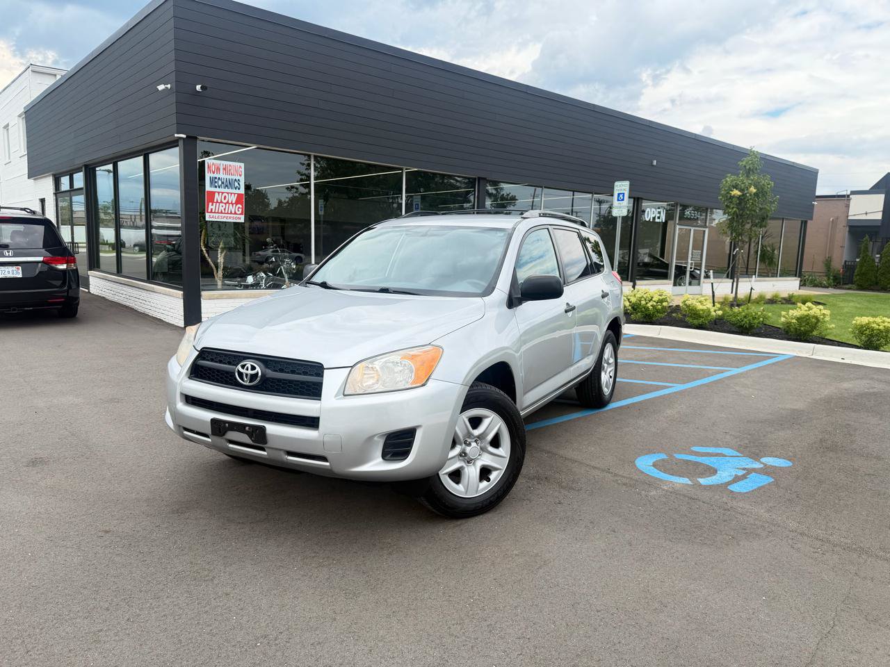 Used 2012 Toyota RAV4 4WD w/ Value Pkg image 1