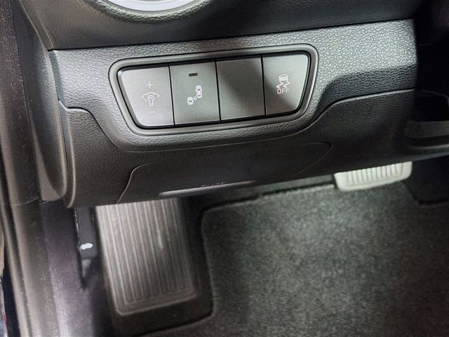 Used 2023 Kia Forte LXS w/ LXS Technology Package image 12
