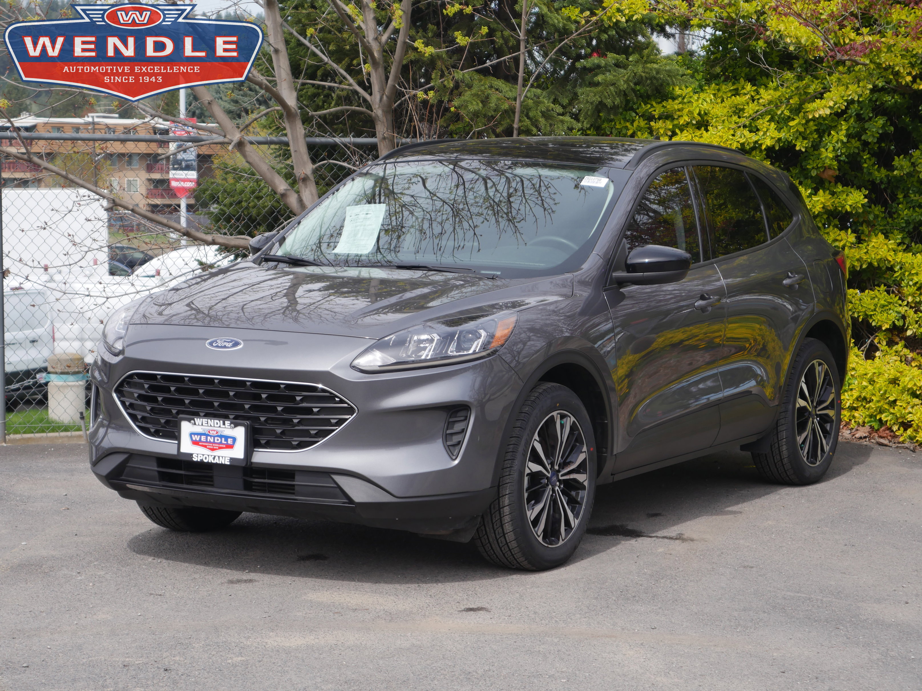 Certified 2022 Ford Escape SE w/ SE Sport Appearance Package AWD/4WD image 1