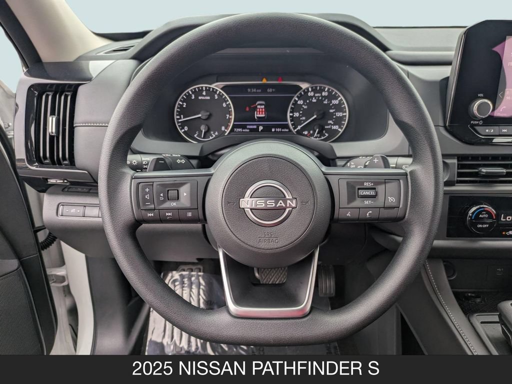Used 2025 Nissan Pathfinder S FWD image 12